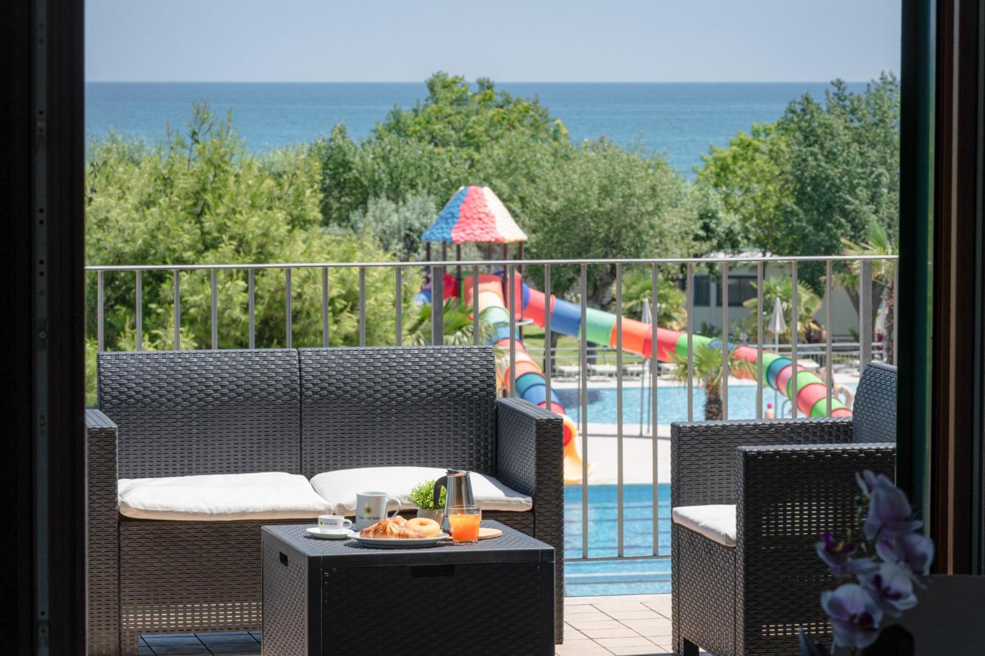 Club Del Sole Stork Family Collection Hotell Giulianova Eksteriør bilde